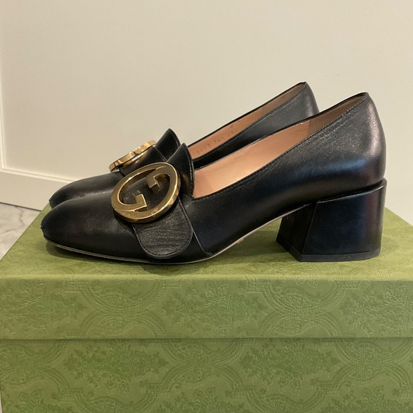 Gucci blondie mid-heeled pumps in black with gold hardware - Picture 2 of 2